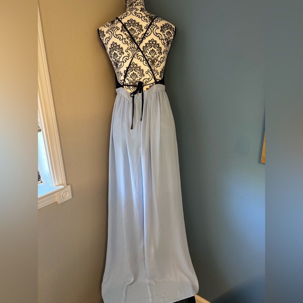 Quinn Light Blue Maxi Dress 👗 - Picture 3 of 6